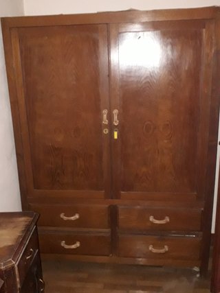 Guardaroba Vintage in Legno