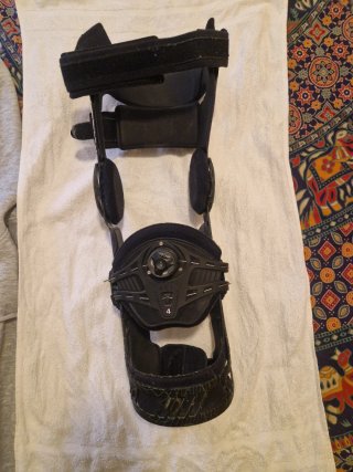 Ortesis de ligamento cruzado posterior talla l