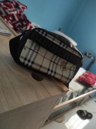 Riñonera Burberry Beige