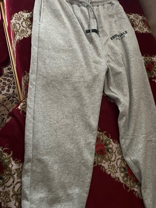 Sudadera Essentials Fear of God Gris