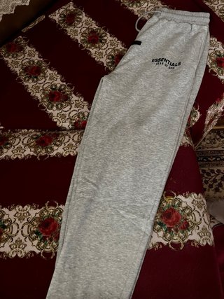 Sudadera Essentials Fear of God Gris