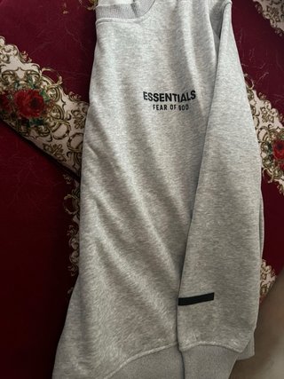 Sudadera Essentials Fear of God Gris