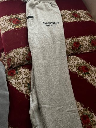 Sudadera Essentials Fear of God Gris