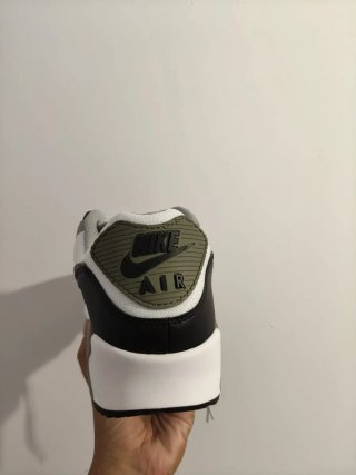T47,5 Nike Air Max 90 verdes/ blancas