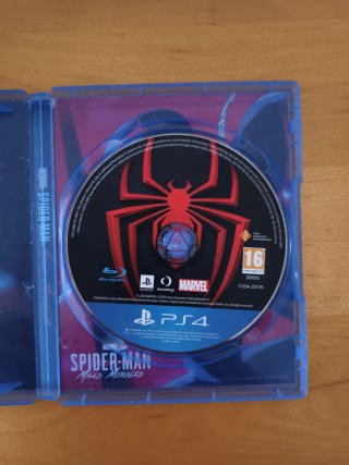 Spider-Man Miles Morales (PS4)