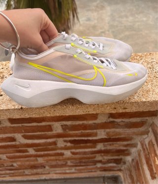 Zapatillas Nike Beige y Amarillo Originales