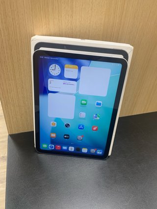 iPad 11 128GB