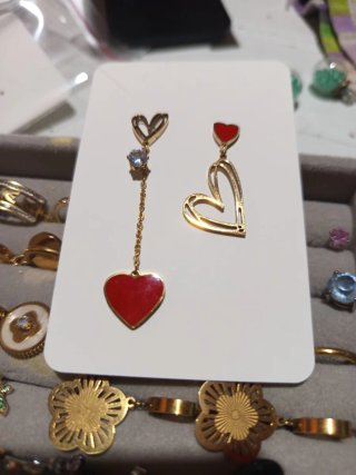 Pendientes de Acero con Corazones