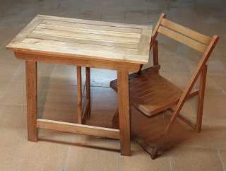 Conjunto Mesa y Silla Plegables de Teca