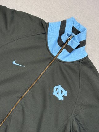 Nike chaqueta deportiva UNC gris azul M