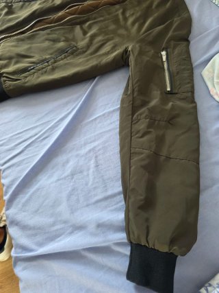 Chaqueta Bomber Zara Verde Oliva