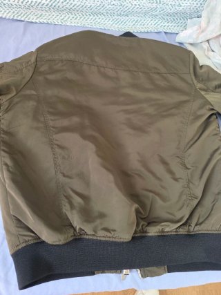 Chaqueta Bomber Zara Verde Oliva