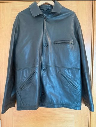 Chaqueta de Piel Ovina Negra