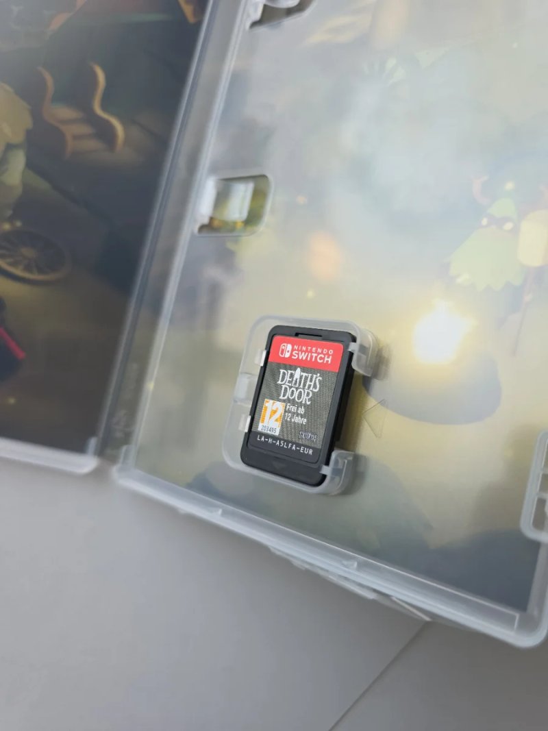 Death's Door Ultimate Edition Switch image 2