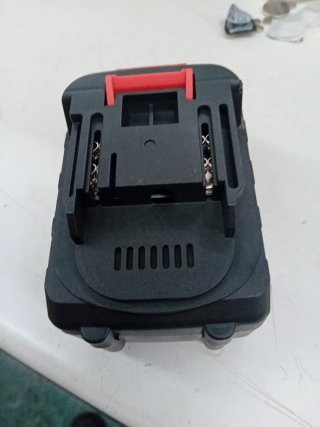 Batería 21V para motosierra/tijeras