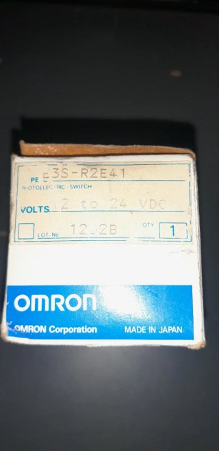 Sensor Fotoeléctrico Omron E3S-R2E41