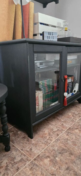 Vetrine basse da soggiorno nere NEGOZIABILI