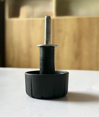 Vite filettata con pomello in plastica