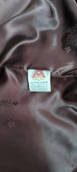 Chaquetón de piel marrón