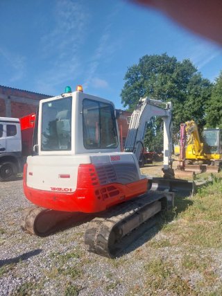 Miniexcavadora Takeuchi TB 250