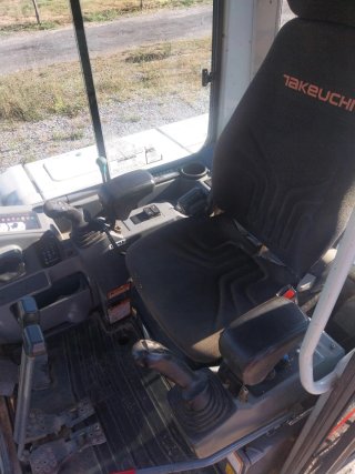 Miniexcavadora Takeuchi TB 250