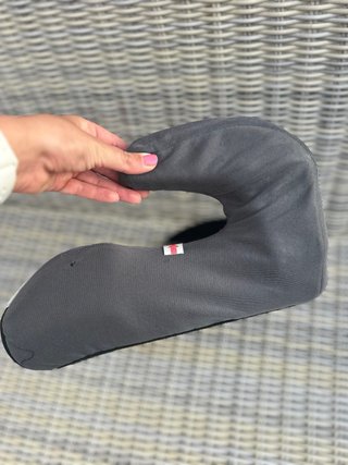 Alzador de coche para niños