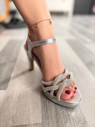 Sandalias de tacón plateadas