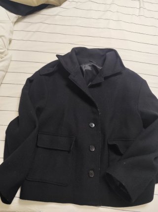 Abrigo paño negro Zara