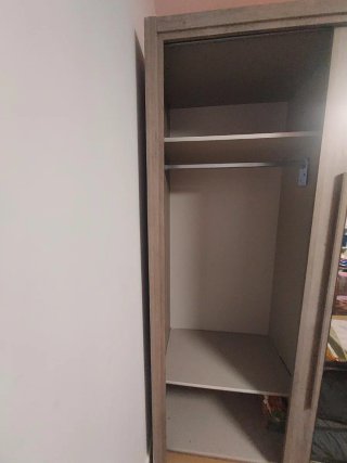 Armadi con porte scorrevoli e 2 specchi