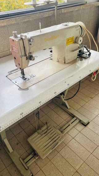 Máquina de coser industrial Yamato
