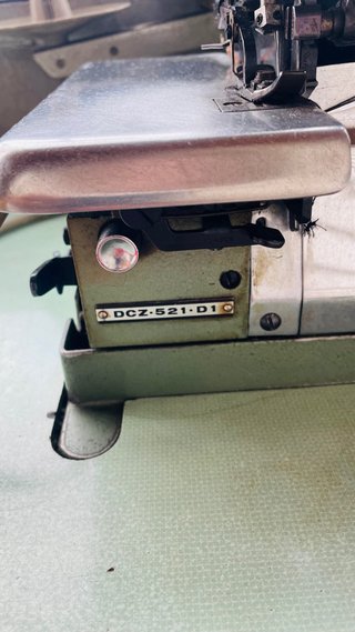 Máquina de coser industrial Yamato