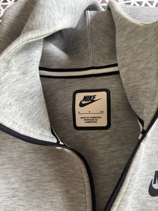 Chaqueta y pantalón Nike Tech Fleece Gris