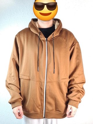 Sudadera con capucha y forro de borrego...