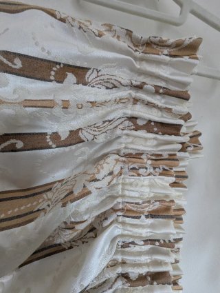 2 Cortinados e 1 Sanefa Franzida