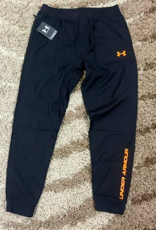 Chaqueta con capucha Under Armour