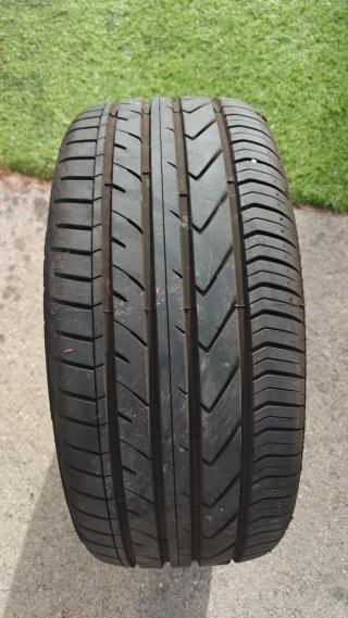 Neumático 225/45 R17