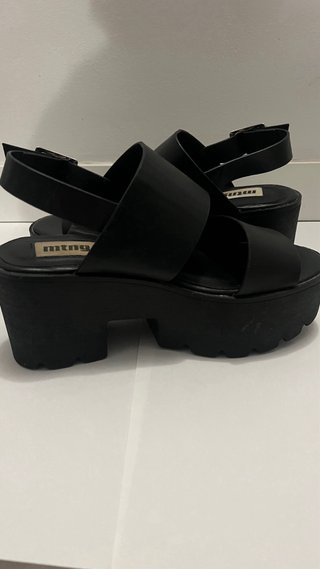 Sandalias Mustang Plataforma Negras Talla 37
