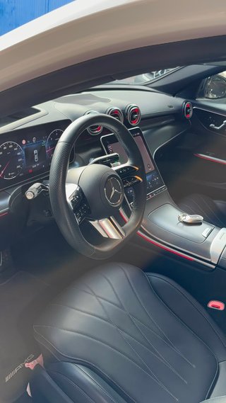MERCEDES-BENZ C 220d AMG · MILD HYBRID 48V · 223CV