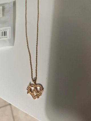 Collana con ciondolo a forma di cuore