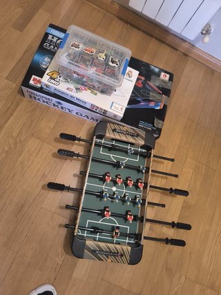 Pack de Juegos: Futbolín y Juegos de Mesa