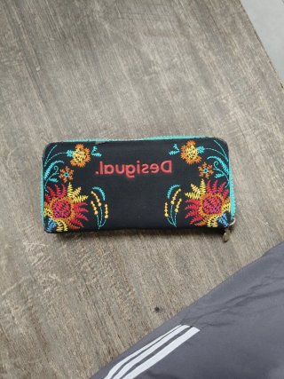 Cartera Desigual