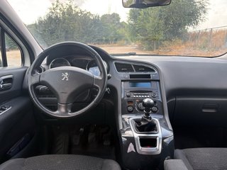Peugeot 5008 2016