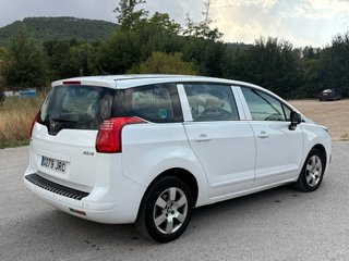 Peugeot 5008 2016