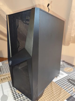 Torre Gamer entrada (sin memoria RAM)