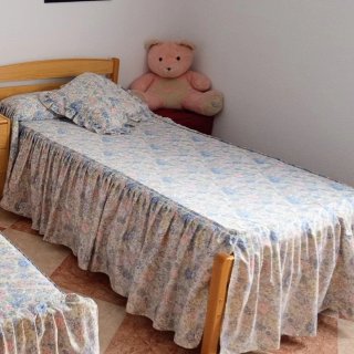 2 Colchas para Cama de 90cm y cortina igual