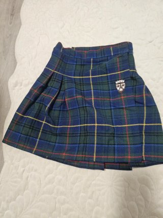 Falda uniforme carmelitas