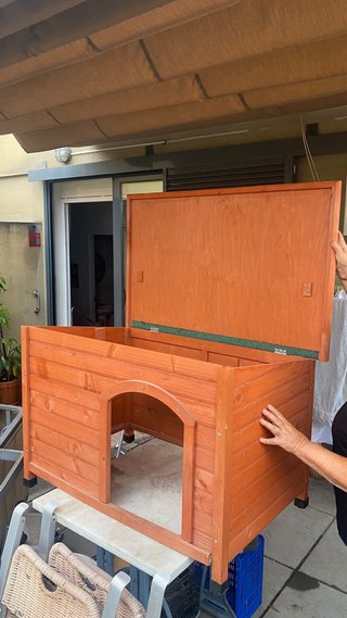 Caseta para Perro de Madera.