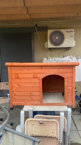 Caseta para Perro de Madera.