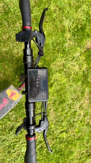 Patinete Eléctrico KTM Red Bull