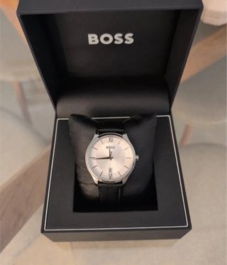 Reloj Hugo Boss Clásico. Precio negociable.